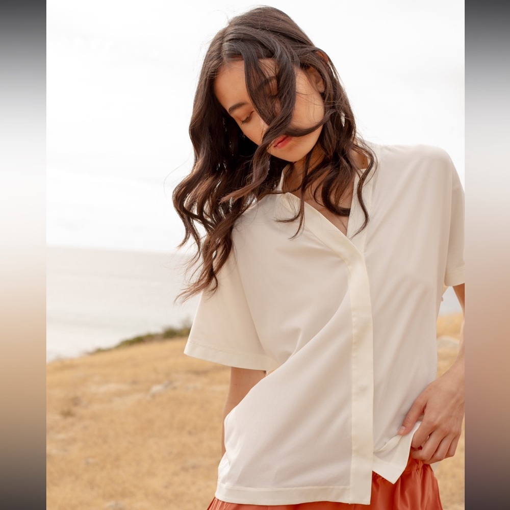 ADAY anywhere short sleeve shirt